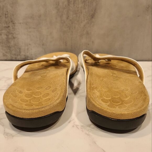 Vionic White Patent Leather Bella  Toe Post Sandals, Summer, Comfort | 9 - Picture 3 of 8